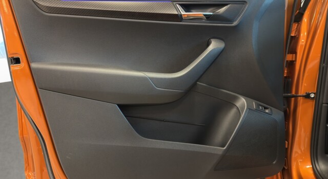 SKODA KAROQ 2.0 TDI CR Sport Line 4×4 DSG