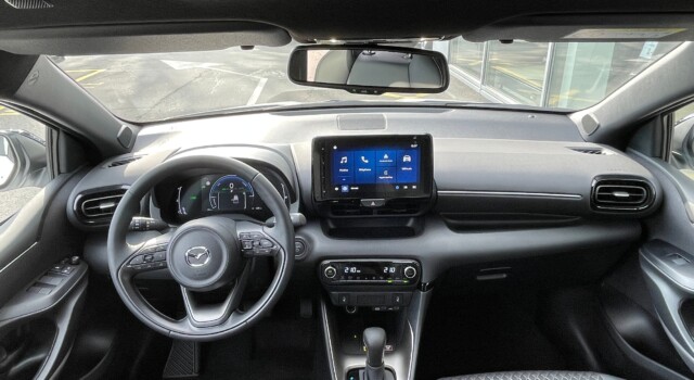 MAZDA 2 Hybrid Homura