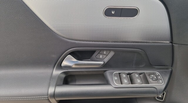 MERCEDES-BENZ GLA 250 e Style 8G-DCT