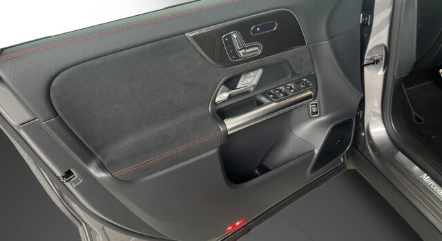 MERCEDES-BENZ GLA 220 4Matic 8G-DCT