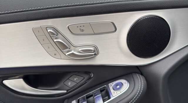 MERCEDES-BENZ GLC 300 e AMG Line 4Matic