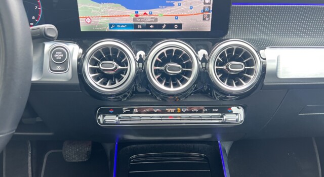 MERCEDES-BENZ GLB 250 4Matic Style 8G-Tronic