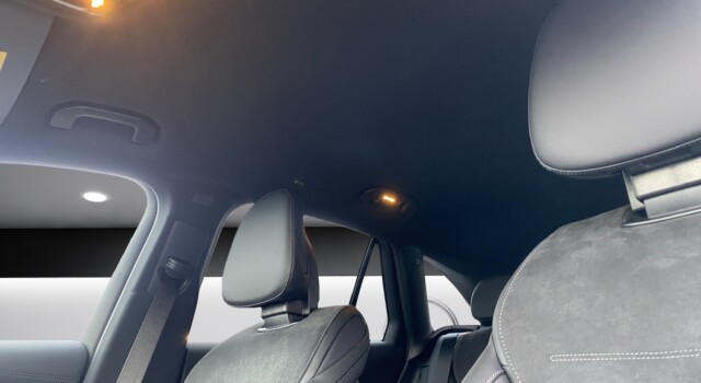 MERCEDES-BENZ GLC 300 4Matic AMG Line 9G-Tronic