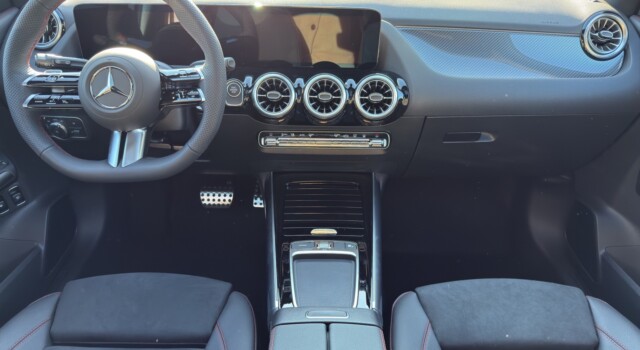 MERCEDES-BENZ GLA 250 e EQ Star 8G-DCT