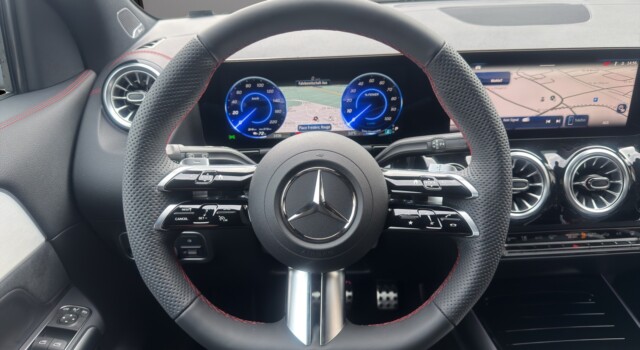 MERCEDES-BENZ EQA 350 66,5 kWh 4Matic Excellence