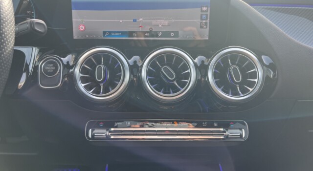 MERCEDES-BENZ B 250 e AMG Line