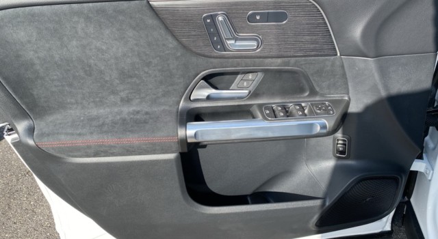MERCEDES-BENZ GLB 250 4Matic 8G-Tronic