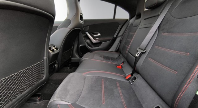MERCEDES-BENZ CLA 220 d Sw.Star4M 8G