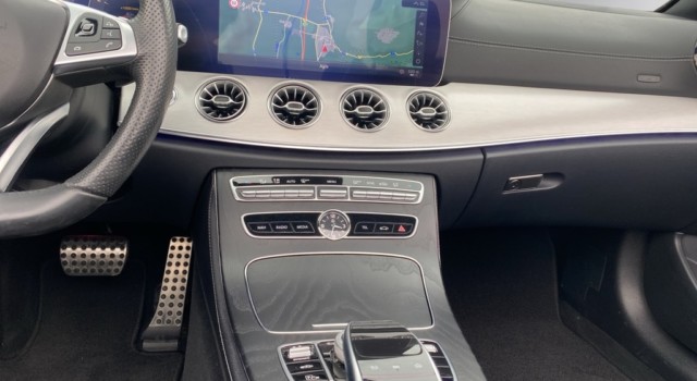 MERCEDES-BENZ E 400 AMG Line 4 Matic