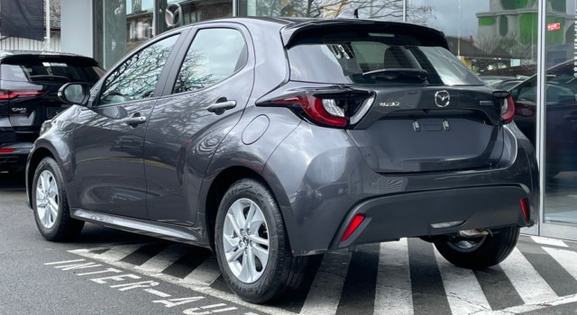 MAZDA 2 Hybrid Centre-line