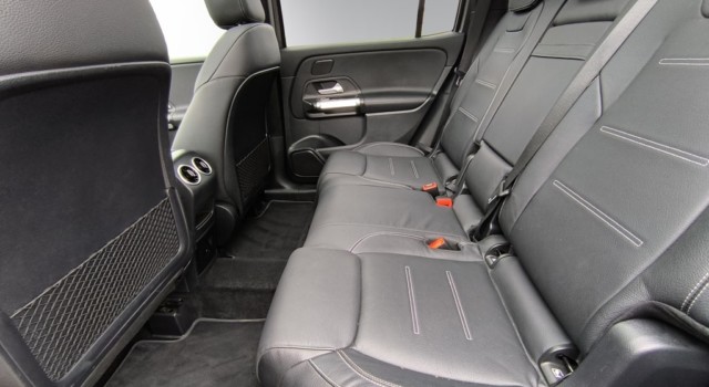 MERCEDES-BENZ GLB 250 AMG Line 4 MATIC