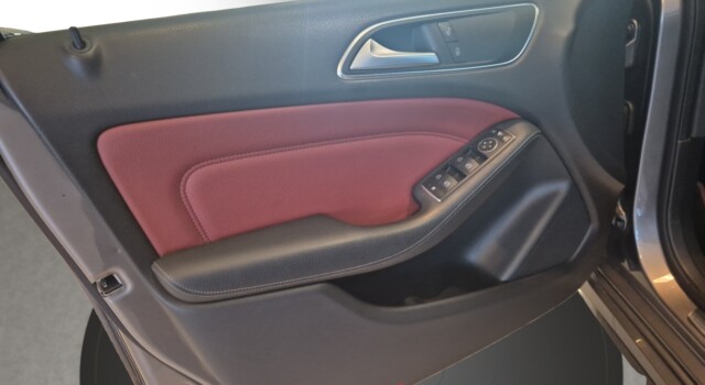 MERCEDES-BENZ B 220 AMG Line 4Matic