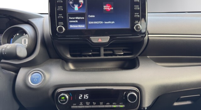 TOYOTA YARIS 1.5 Trend e-CVT