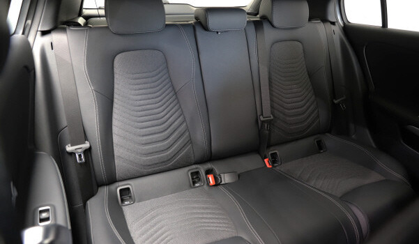 MERCEDES-BENZ A 180 7G-DCT