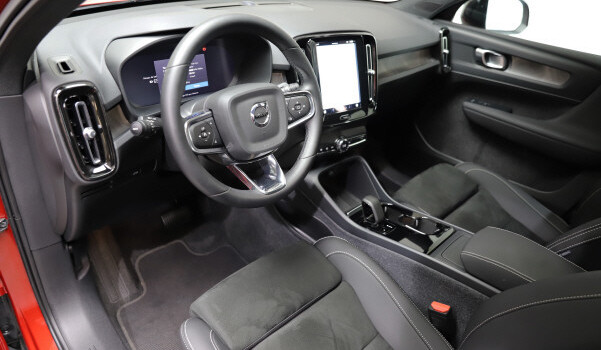 VOLVO C40 Rech E80 Twin AWD Pl