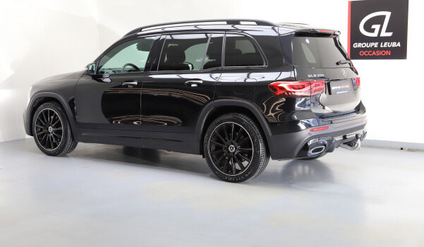 MERCEDES-BENZ GLB 250 4Matic AMG Line 8G-Tronic