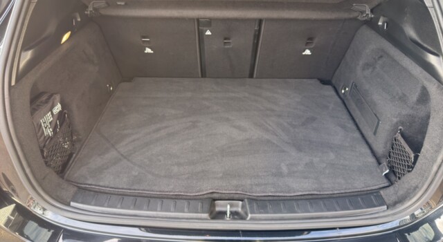 MERCEDES-BENZ GLA 250 Progressive4Matic