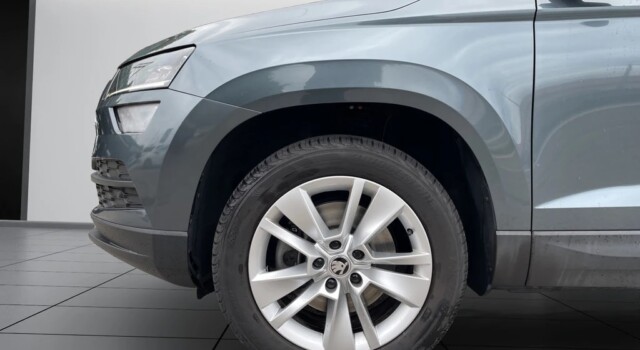 SKODA KAROQ 1.0 TSI Ambition