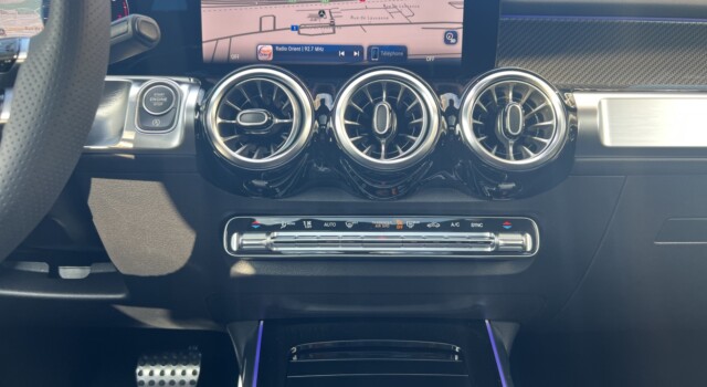 MERCEDES-BENZ GLB 250 4Matic 8G-Tronic