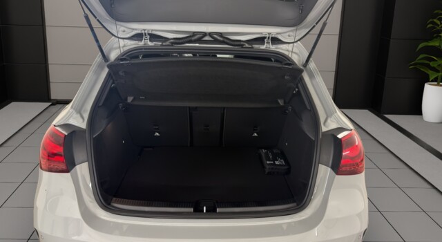 MERCEDES-BENZ A 220 4Matic 8G-DCT