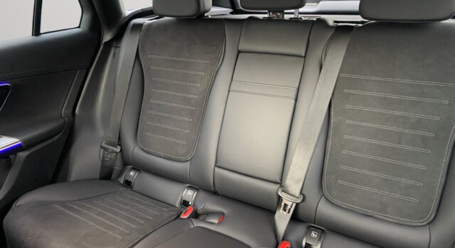 MERCEDES-BENZ GLC 300 4Matic AMG Line 9G-Tronic