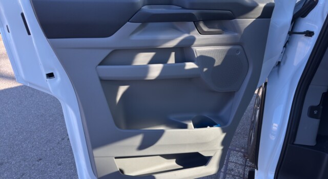 FORD TRANSIT CUSTOM Van 320 L1H1 65kWh Trend