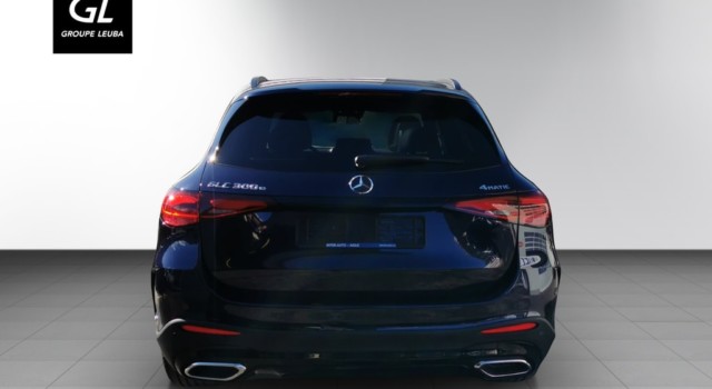 MERCEDES-BENZ GLC 300 e 4M 9G-Tronic