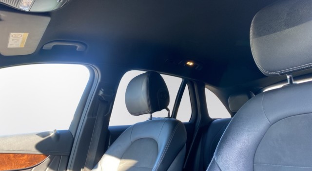 MERCEDES-BENZ GLC 250 AMG Line 4Matic