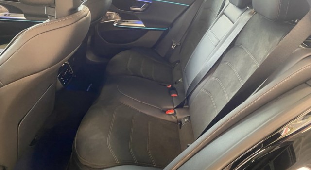 MERCEDES-BENZ E 300 de T 4Matic 9G-Tronic
