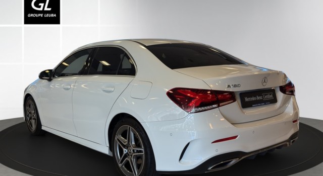 MERCEDES-BENZ A 180 AMG Line