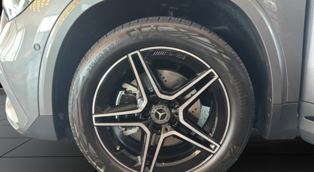MERCEDES-BENZ GLA 250 e EQ Star 8G-DCT