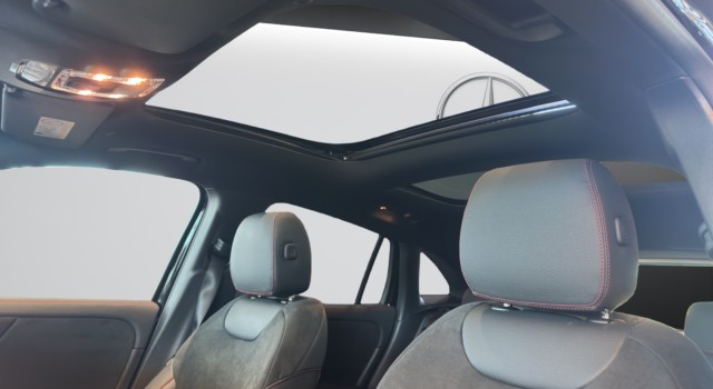 MERCEDES-BENZ EQA 350 66,5 kWh 4Matic Excellence