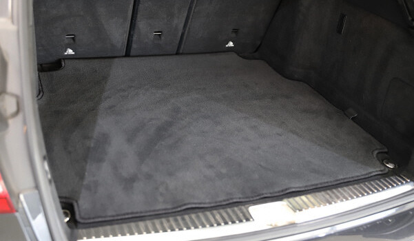 MERCEDES-BENZ C 220 d SwissStar AMG L.4M