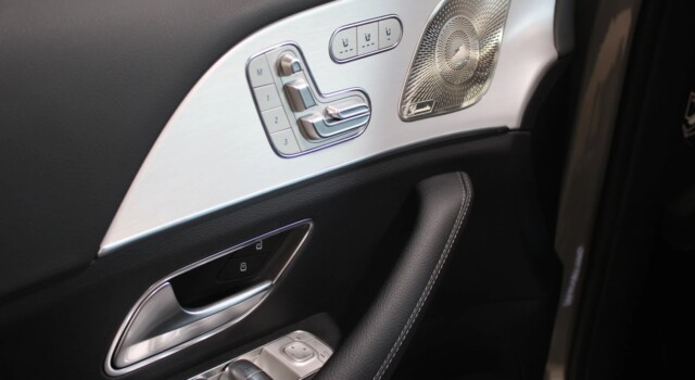 MERCEDES-BENZ GLE 300 d 4Matic 9G-Tronic