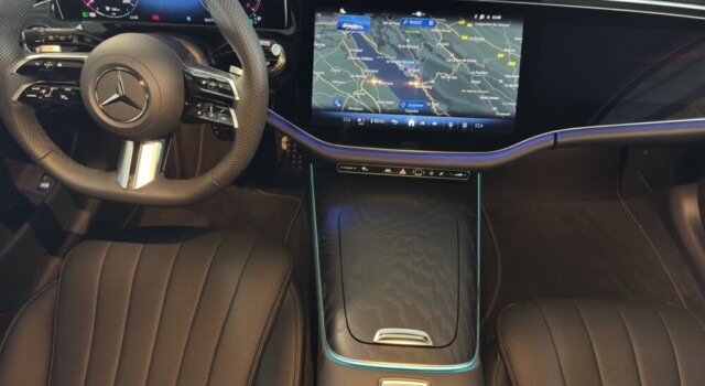 MERCEDES-BENZ E 220 d T 4Matic 9G-Tronic