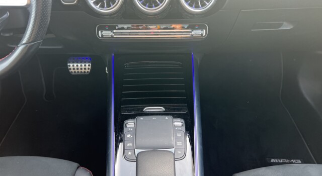 MERCEDES-BENZ B 250 e AMG Line