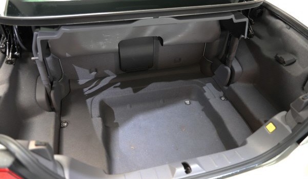 VOLVO C70 T5 Momentum