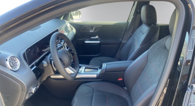 MERCEDES-BENZ GLA 250 4Matic Swiss Star