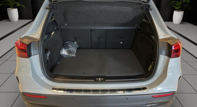 MERCEDES-BENZ GLA 200 Night Star 7G-DCT
