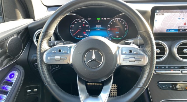 MERCEDES-BENZ GLC 300 e AMG Line 4Matic