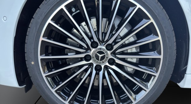 MERCEDES-BENZ C 300 T 4 Matic