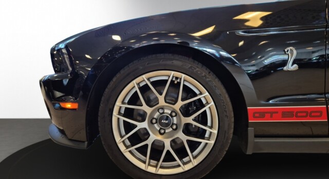 FORD MUSTANG Shelby GT500