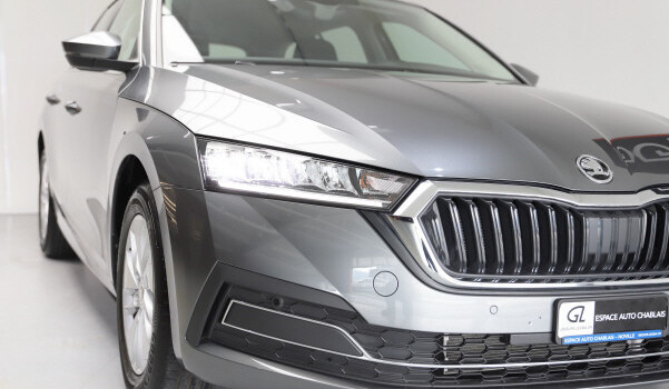 SKODA OCTAVIA Combi 1.5 TSI mHEV DSG Ambition