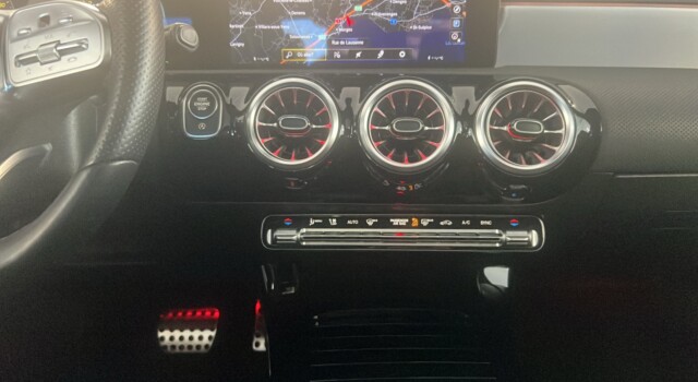 MERCEDES-BENZ CLA 250 4Matic AMG Line 7G-DCT