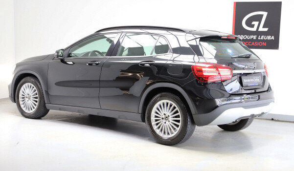 MERCEDES-BENZ GLA 220 4Matic