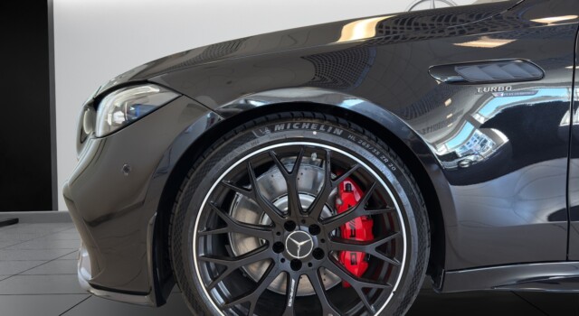 MERCEDES-BENZ C 63 AMG C 63 S AMG E Performance 4 Matic