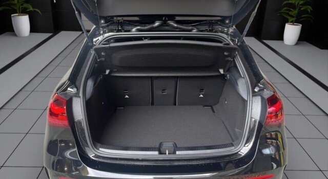 MERCEDES-BENZ A 250 e EQ Star 8G-DCT