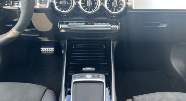 MERCEDES-BENZ GLB 250 4Matic 8G-Tronic