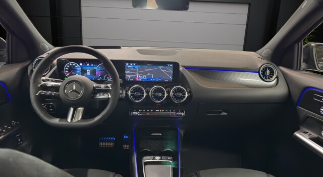 MERCEDES-BENZ GLA 220 d 4Matic 8G-DCTSwiss Star