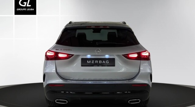 MERCEDES-BENZ GLA 250 4Matic 8G-DCT Swiss Star